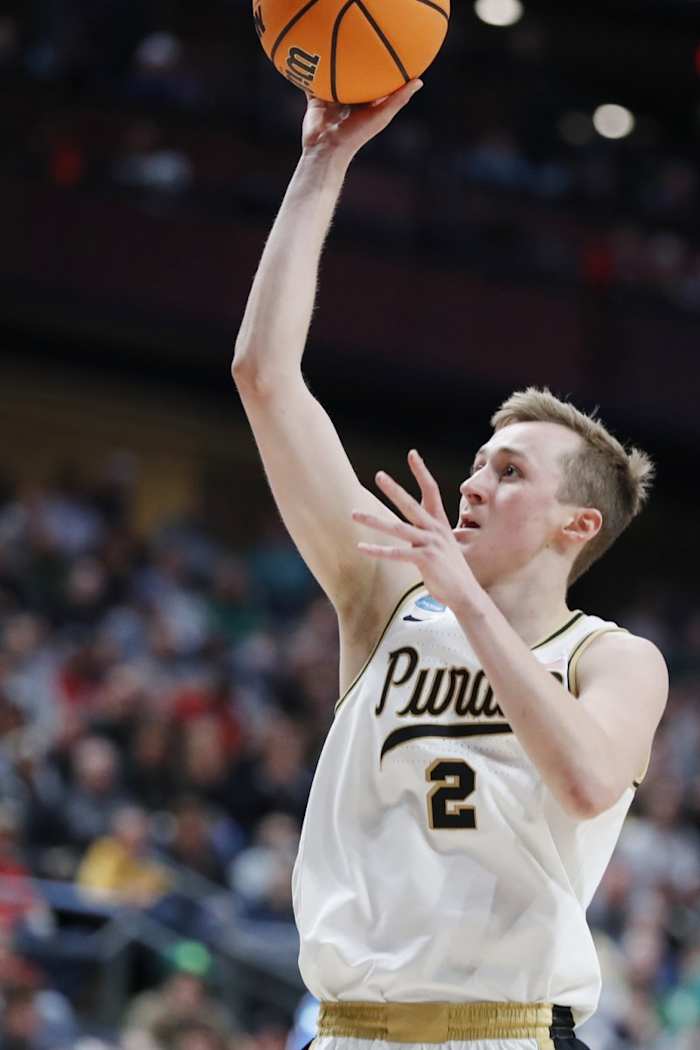 Fletcher Loyer (2) shoots the ball against the Fairleigh Dickinson Knights at Nationwide Arena.